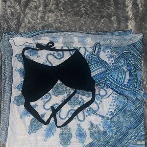 BUNDLE Black and Blue Paisley Bikini Tops w/ Bathing suit cover up EUC
